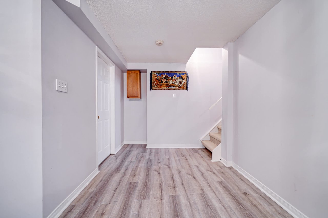 2184 Lumberman Lane