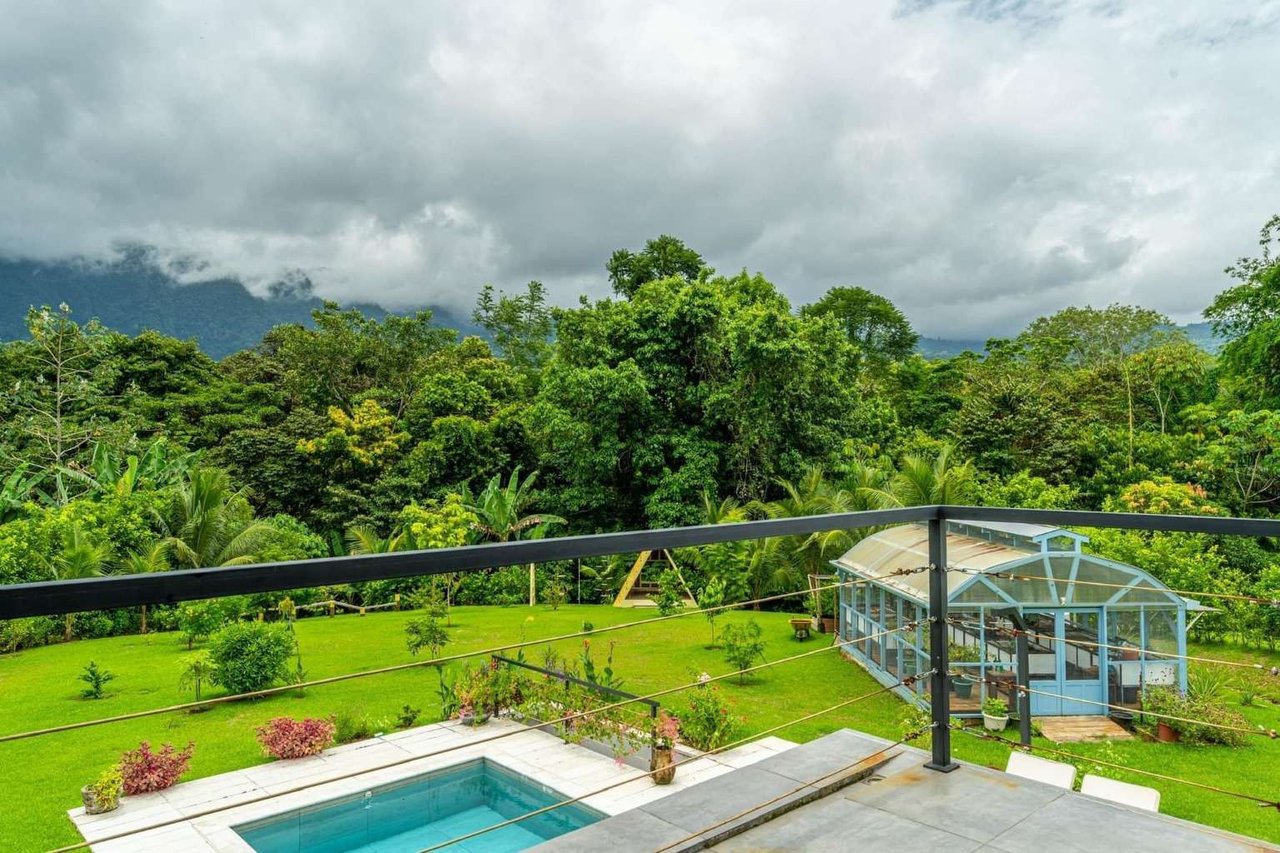 Casa Blanca, Stunning House Located in Ojochal