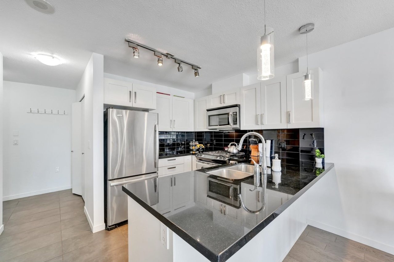 1106-2133 Douglas Road, Burnaby