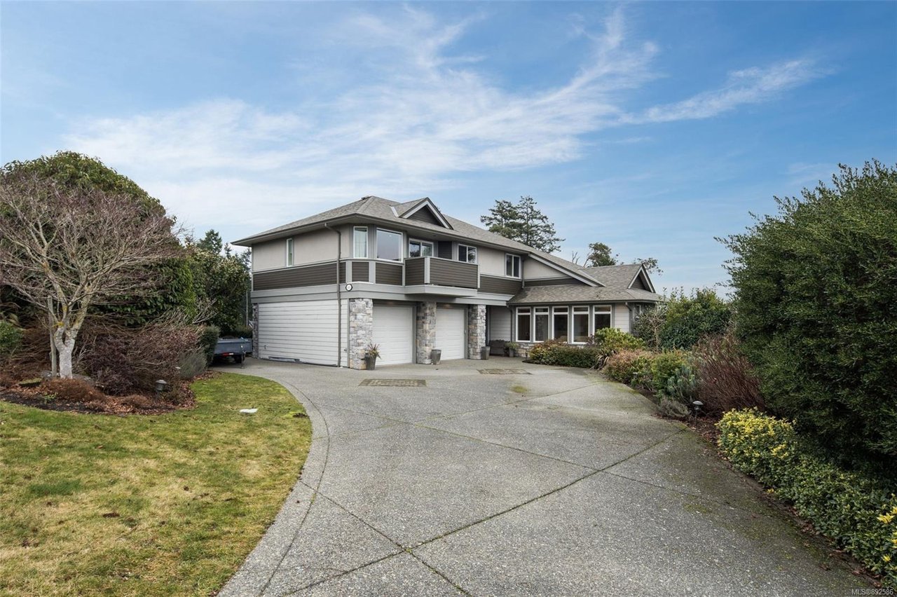 416 Pelican Dr