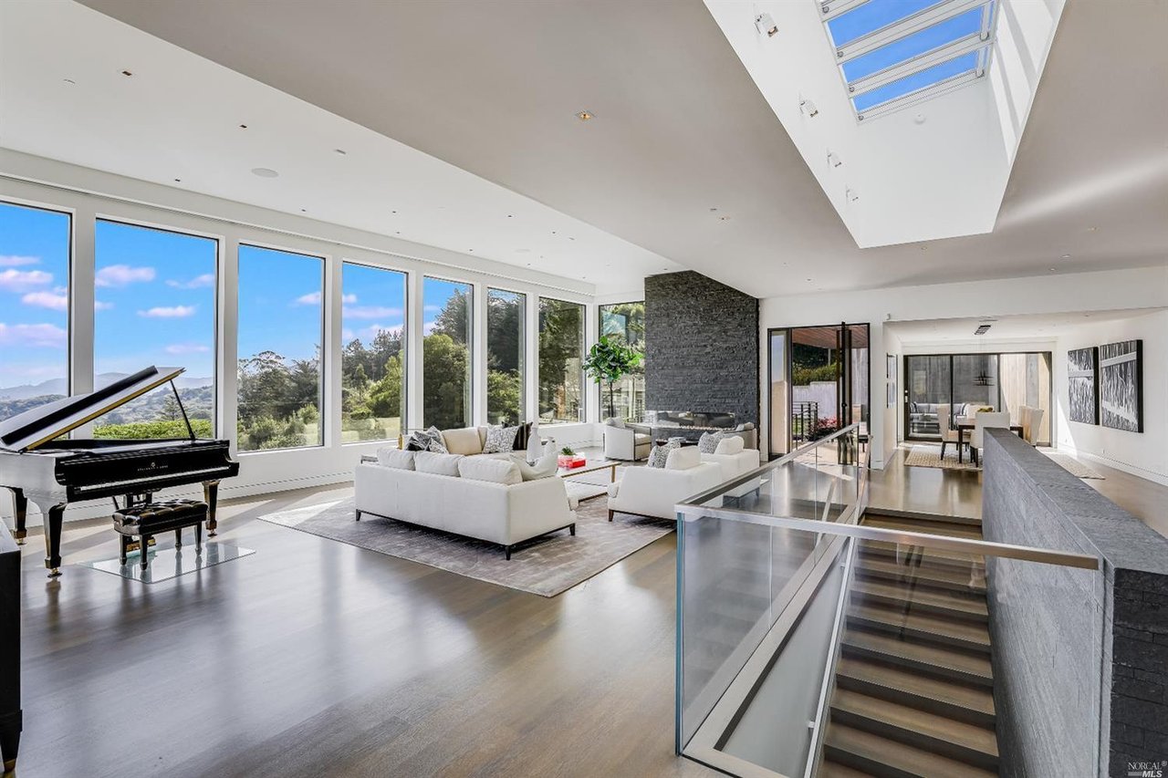 9 Walsh Dr