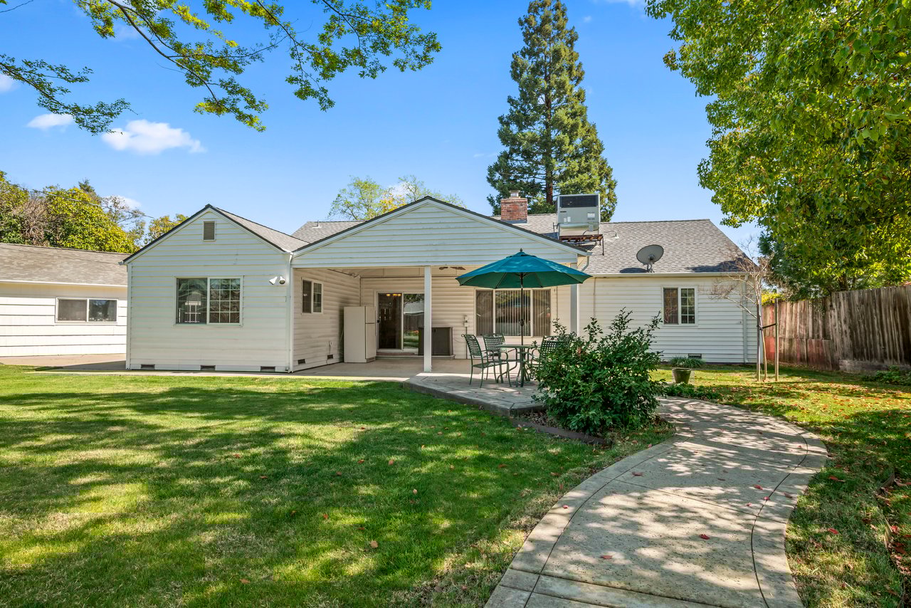 3529 Ridgewood Way