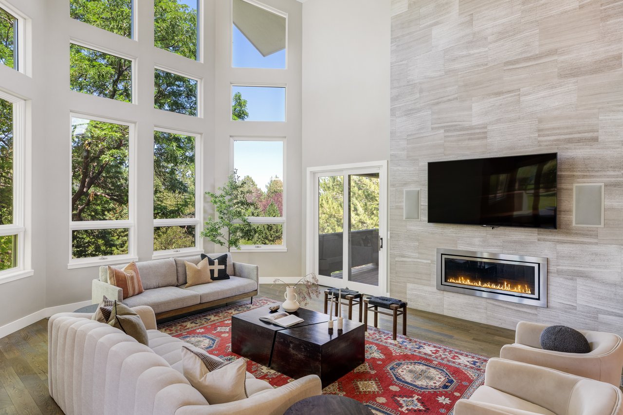 8528 Skyland Drive