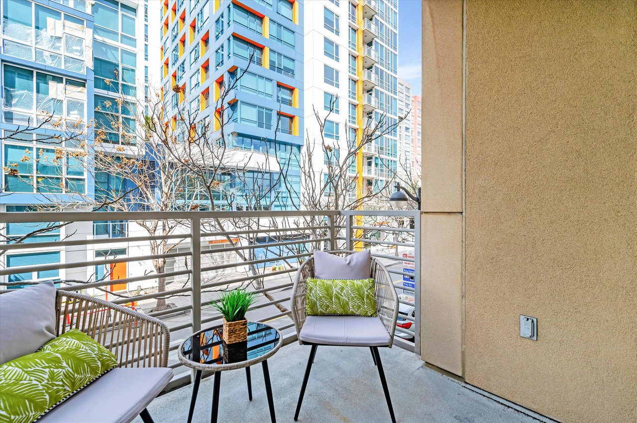 325 Berry Street Unit: 107