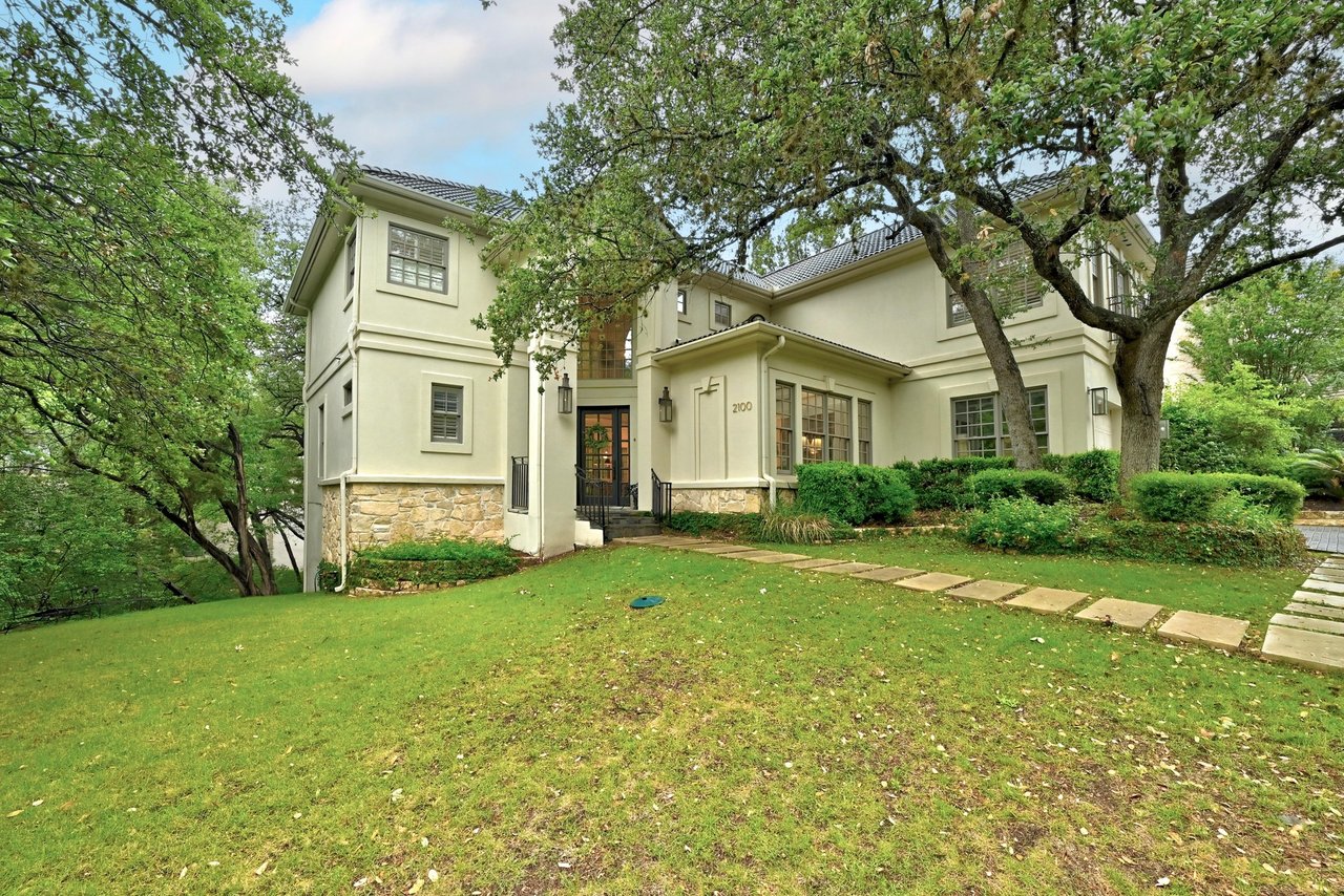 2100 Rue De St. Germaine