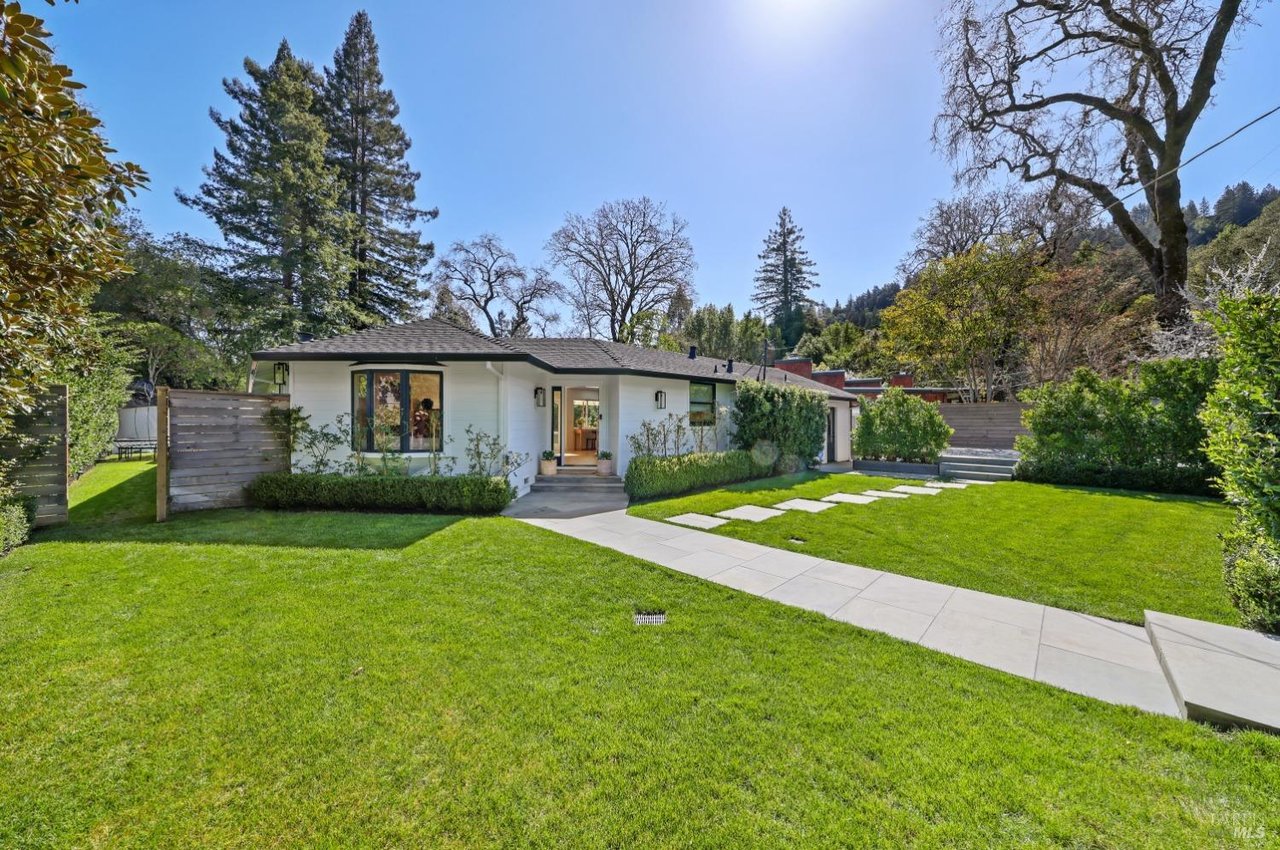 19 Allen Ave
