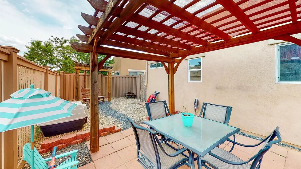 152 Carson Valley Way