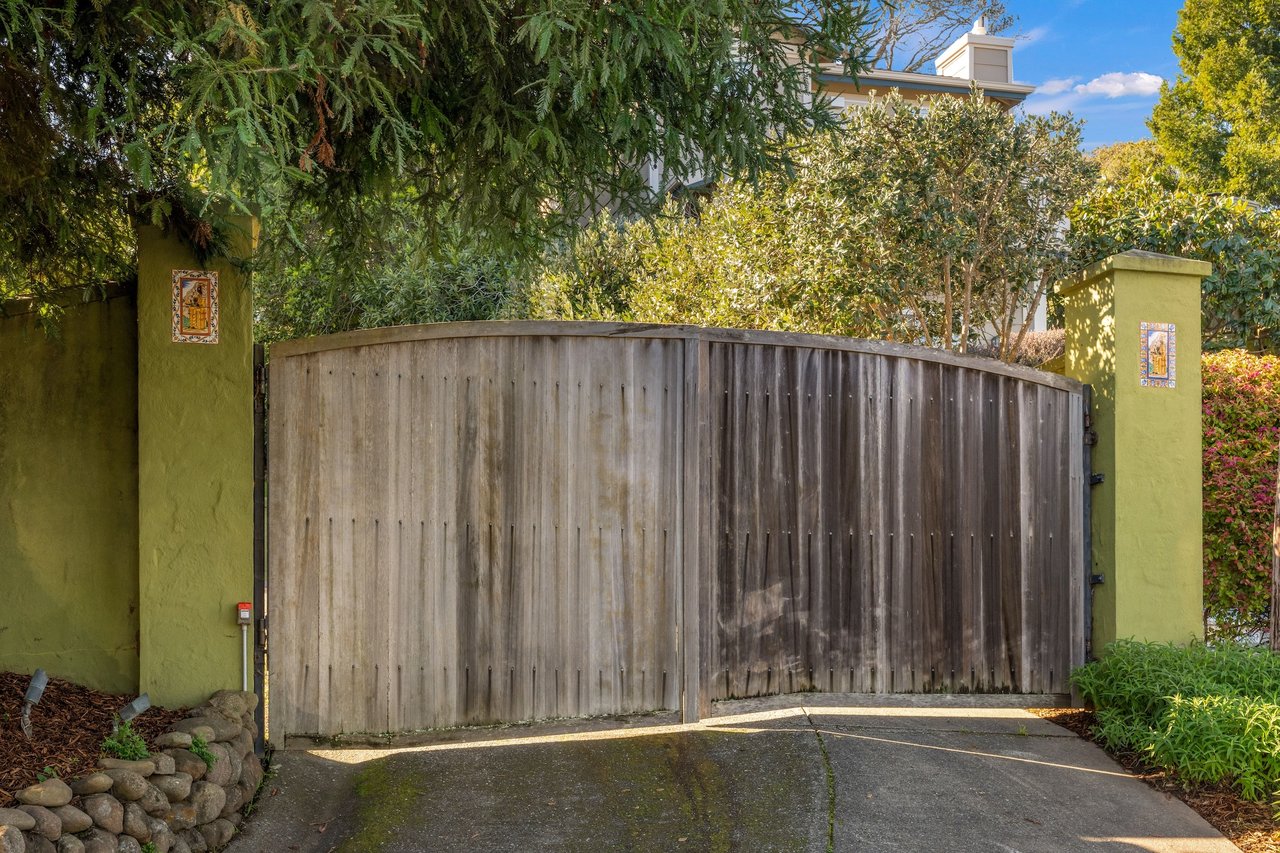 146 Morning Sun Avenue