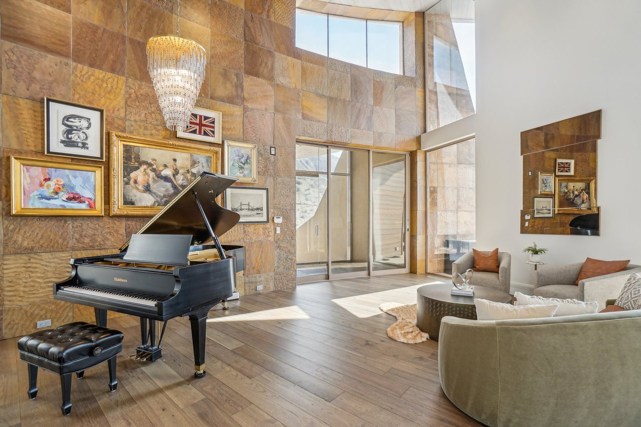 4141 E Canyon Estate Dr