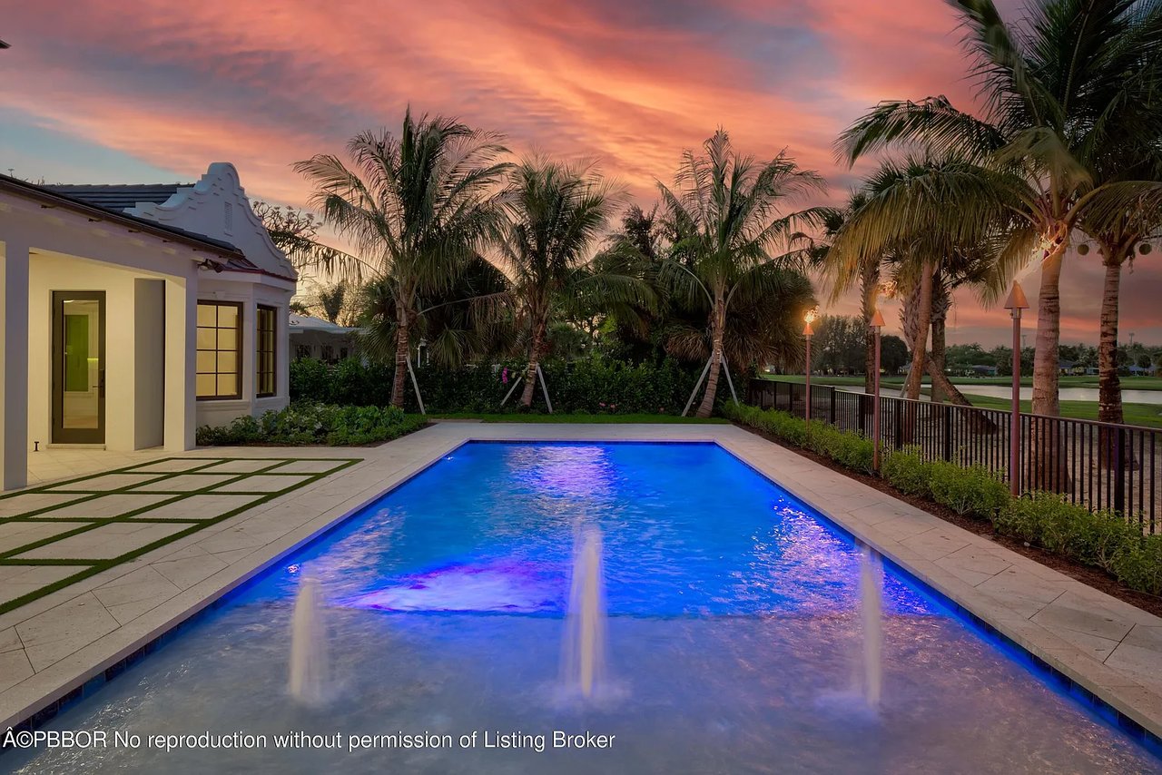 541 Greenway Dr, North Palm Beach, FL 33408