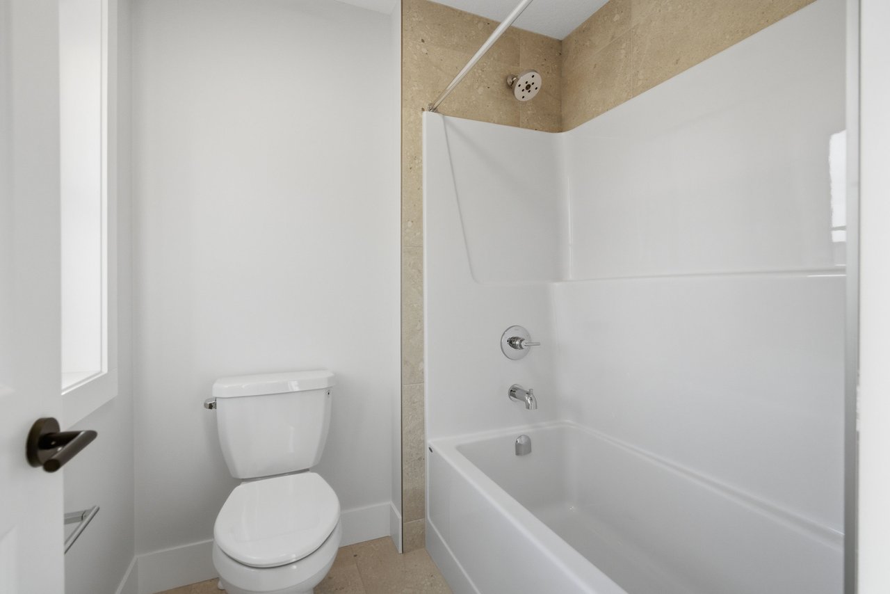 378 Bessborough Drive SW