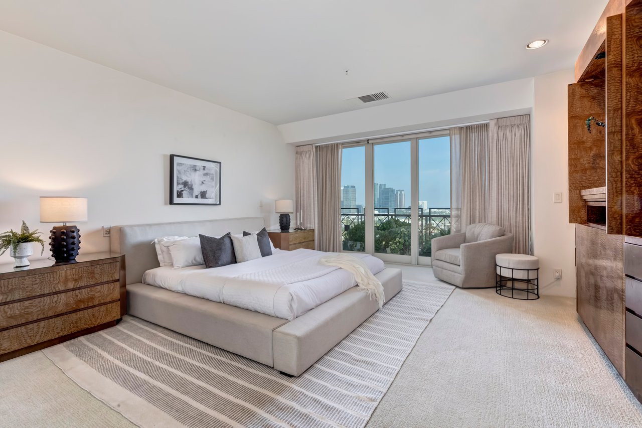10580 Wilshire Boulevard #15SW