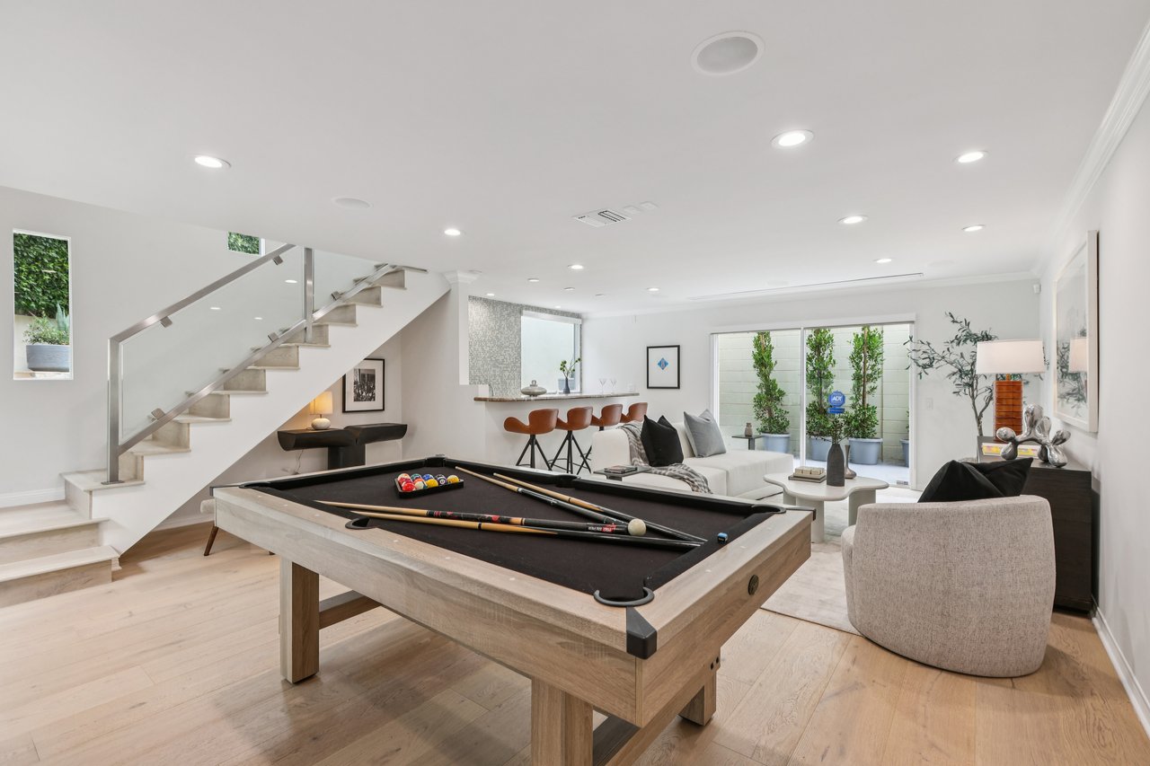 8715 Sunset Plaza Ter, Sunset Strip
