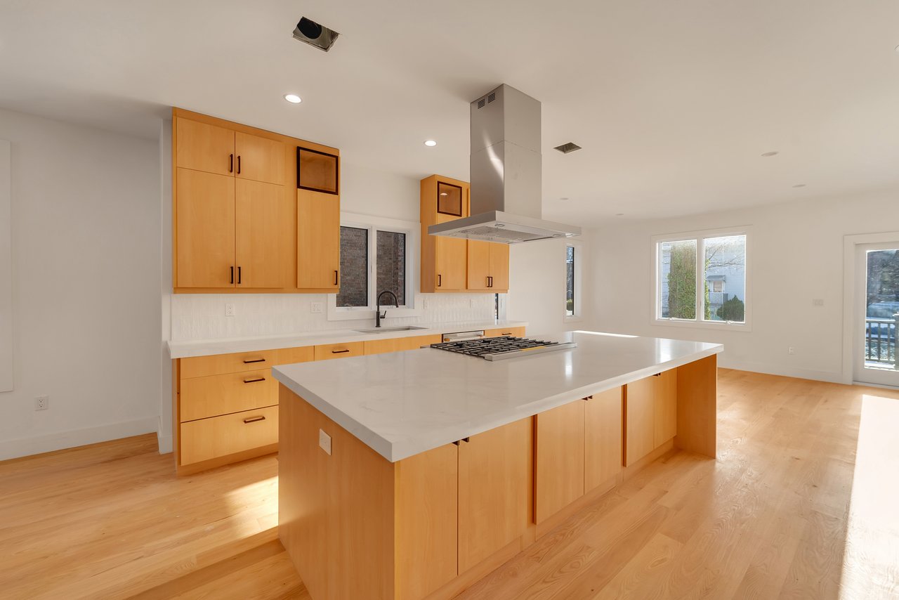 432 Stillwell Avenue B