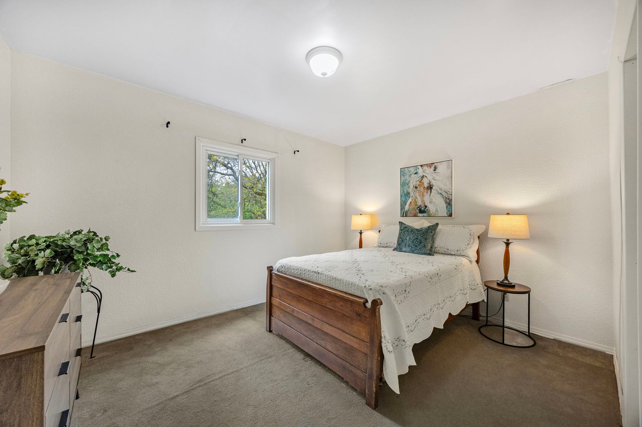 55 Old Church Road, King