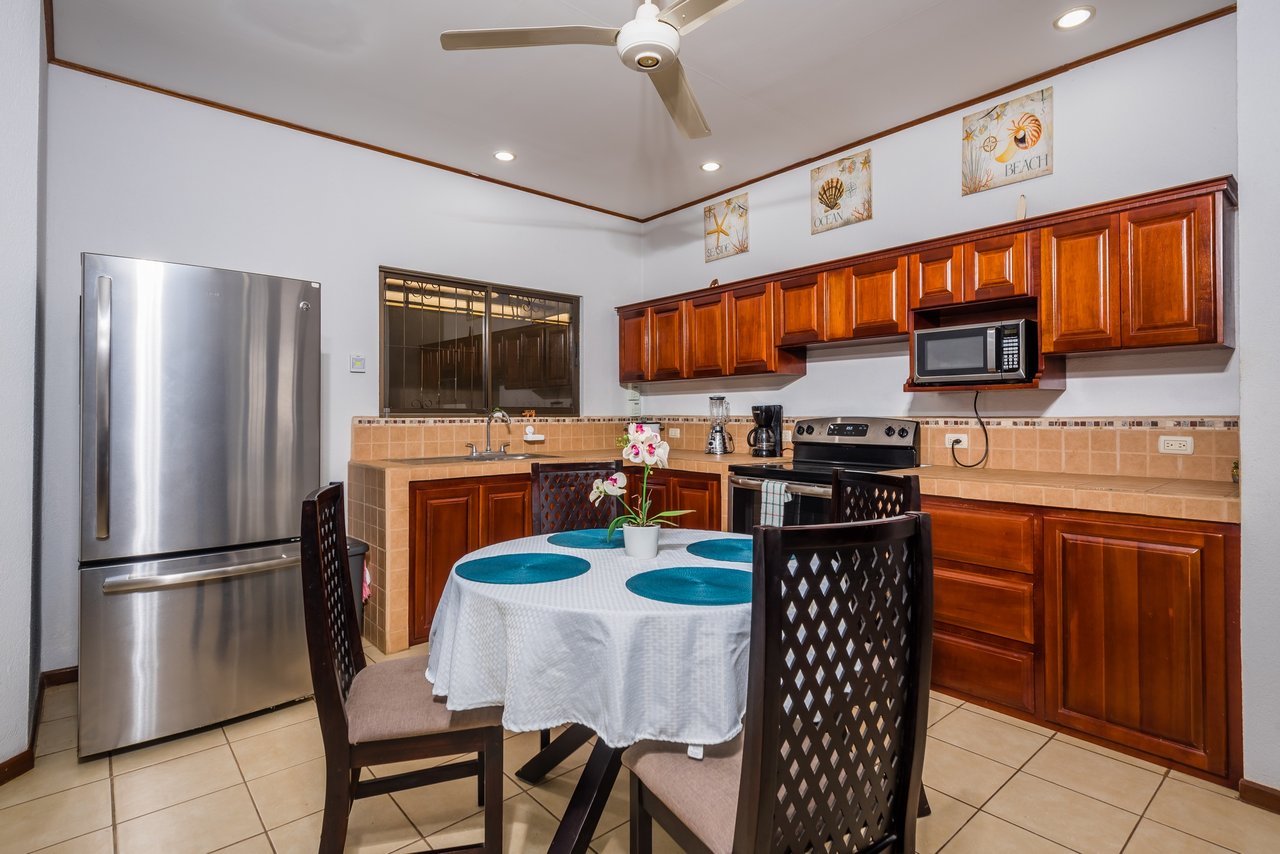 Casa Descanso | Fully Furnished Home Near Tamarindo Beach