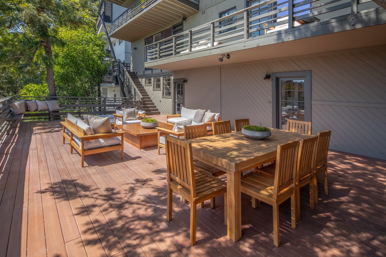 8595 Skyline Dr, Sunset Strip