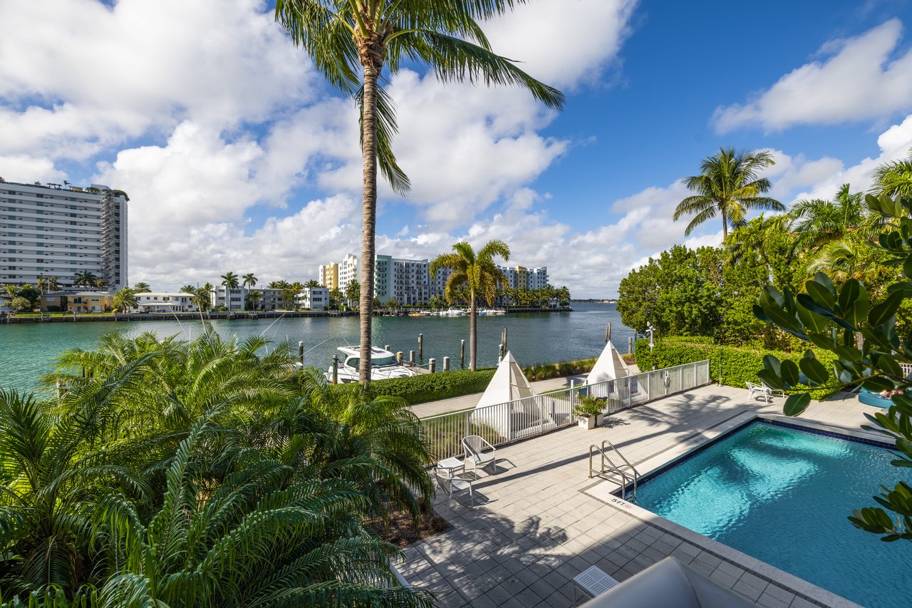 7928 East Drive #106