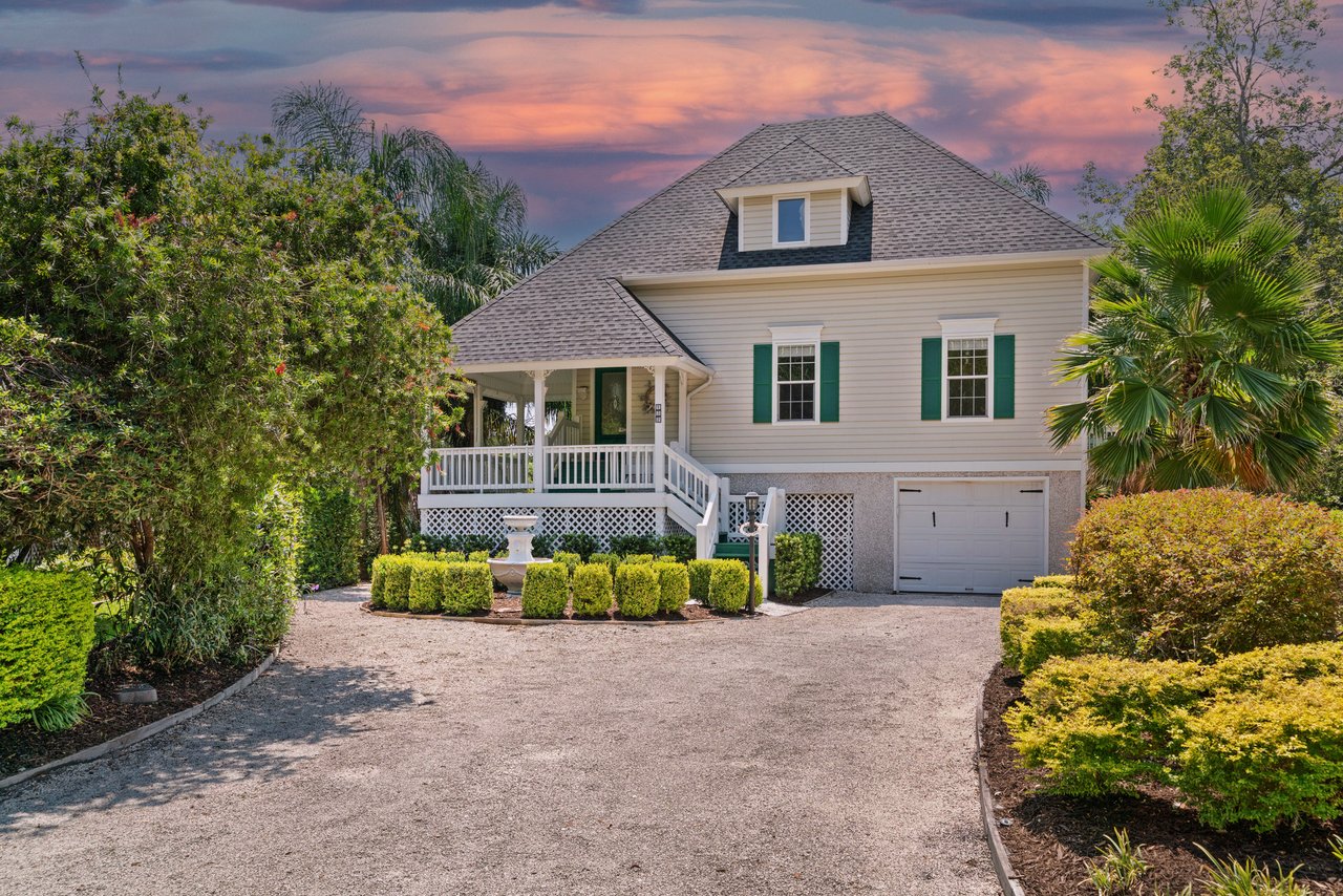132 GRAND OAKS LANE