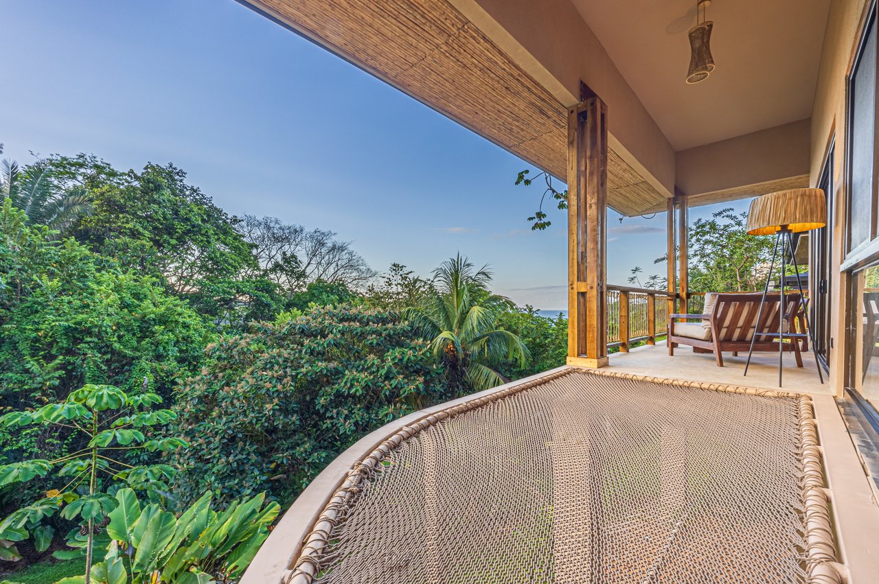 Luxury Hotel Boutique with Ocean Views | Walking distance to the beach | 13.2 Acres