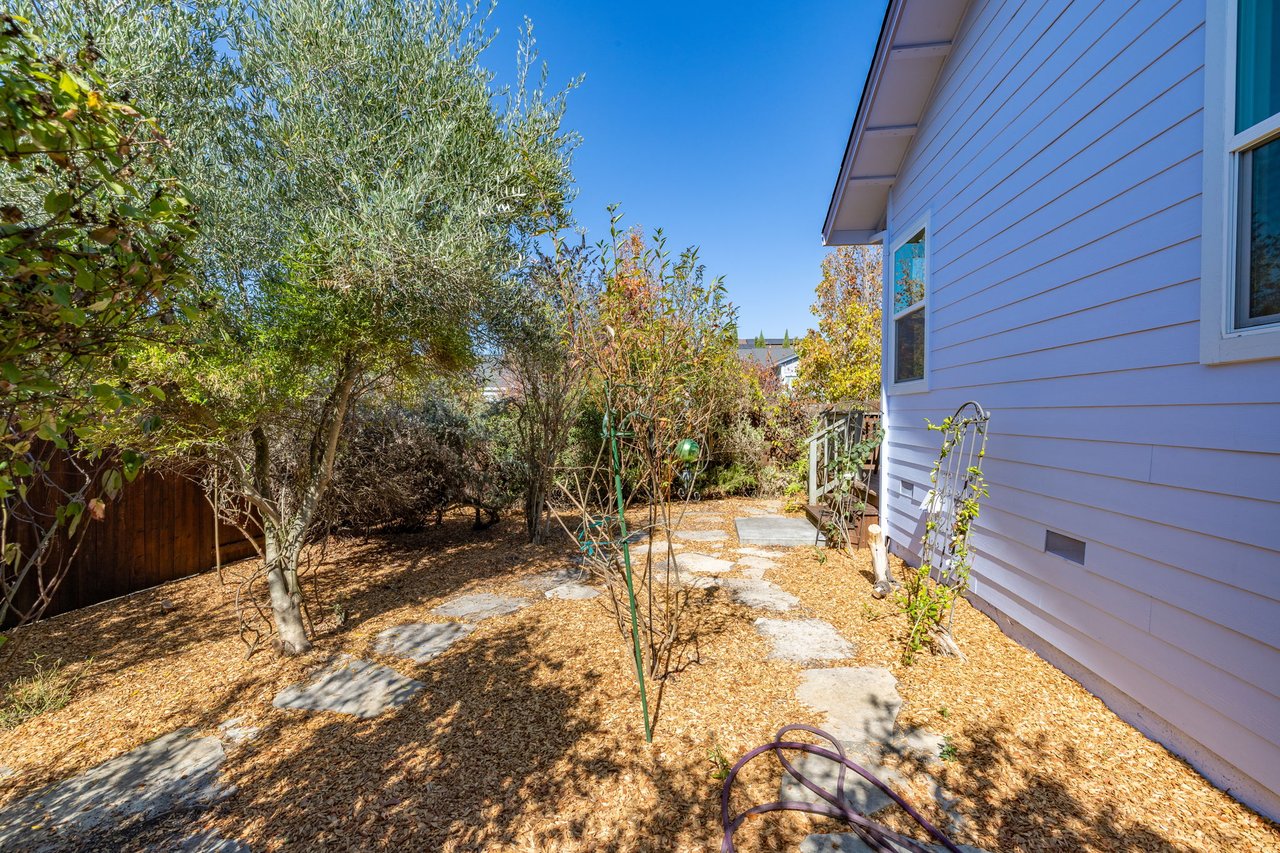 2451 Rudesill Ln.