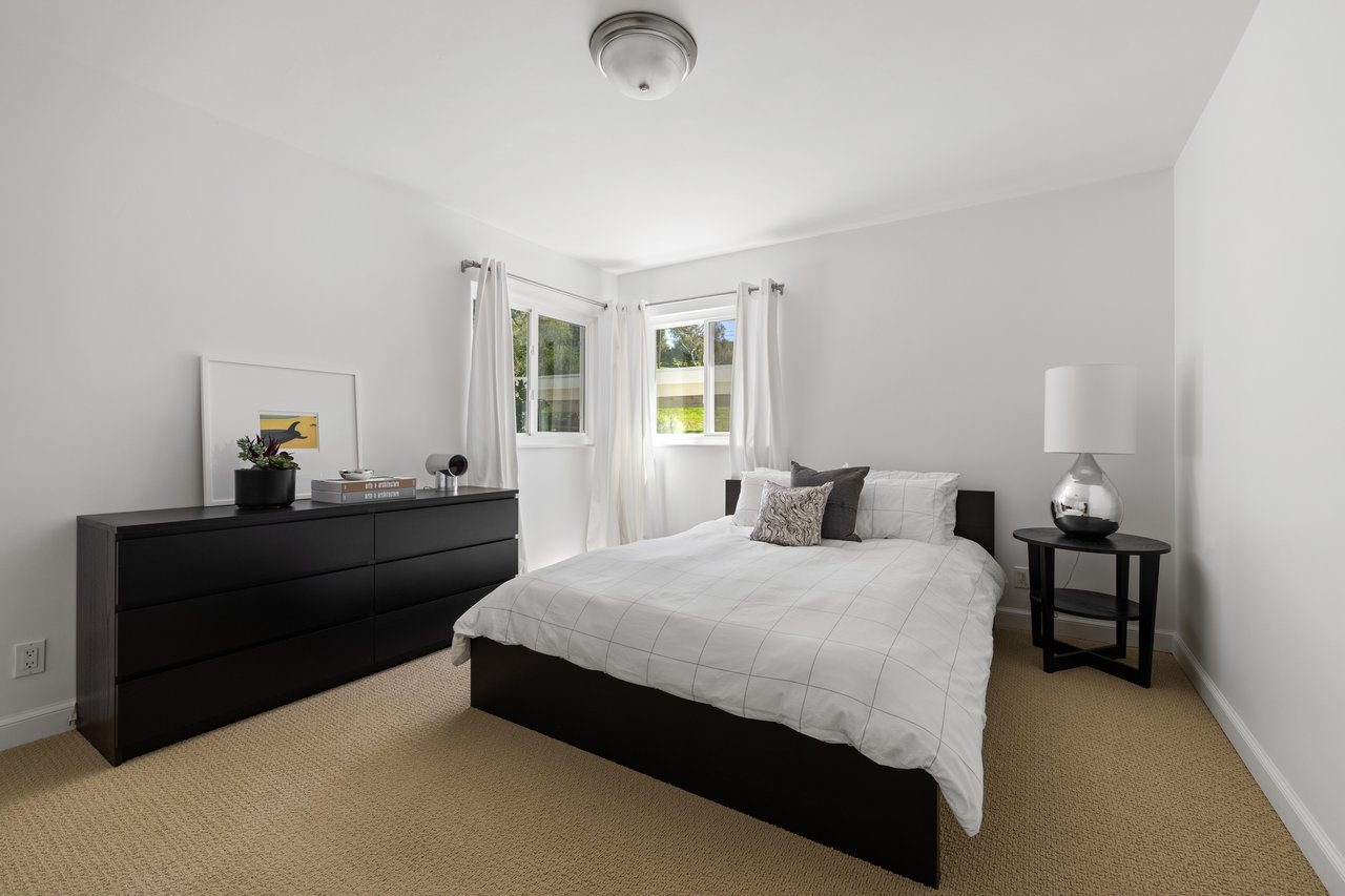 Private Mini Estate on 3+ Acres
