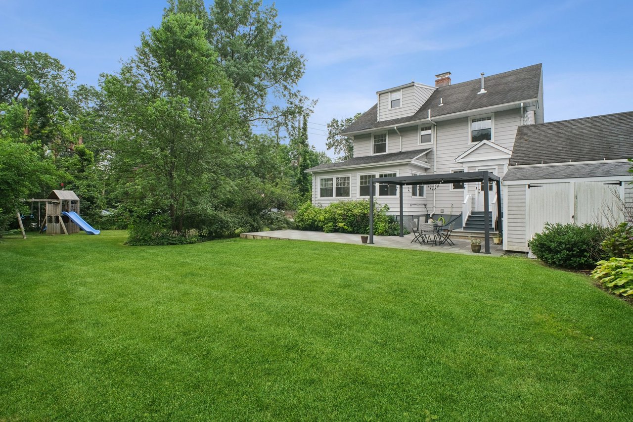 1 Winthrop Place