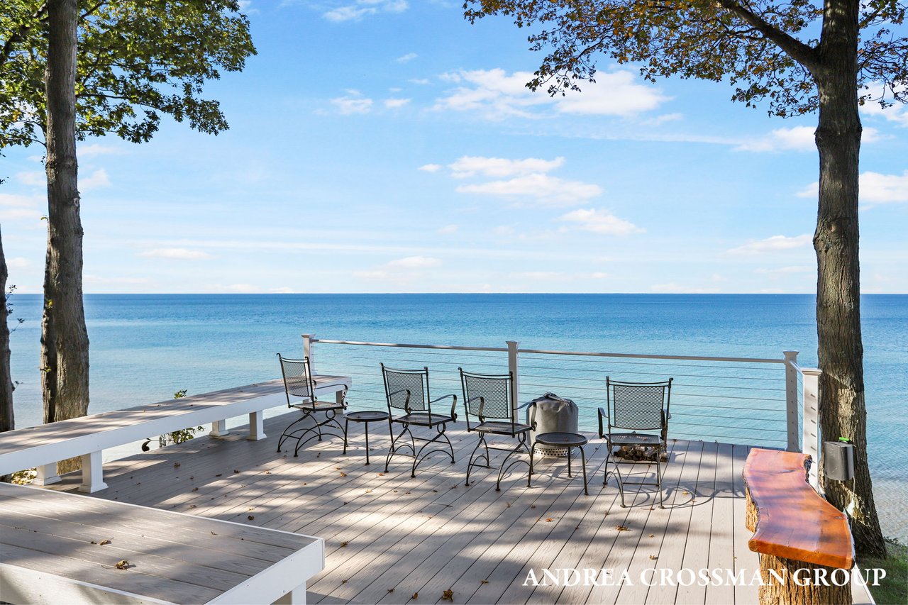 9565 Whispering Sands Dr