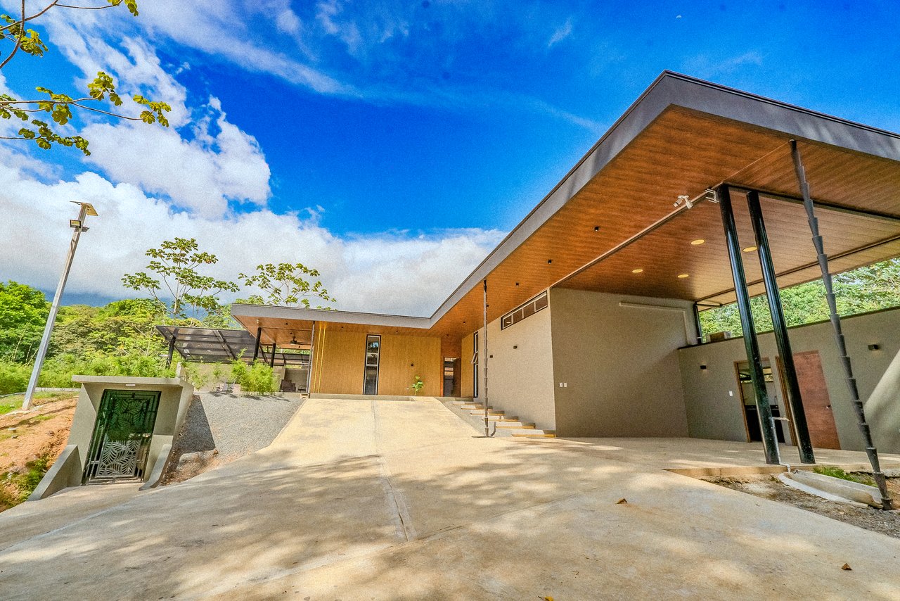 Brand New Tropical Jungle Home in Ojochal