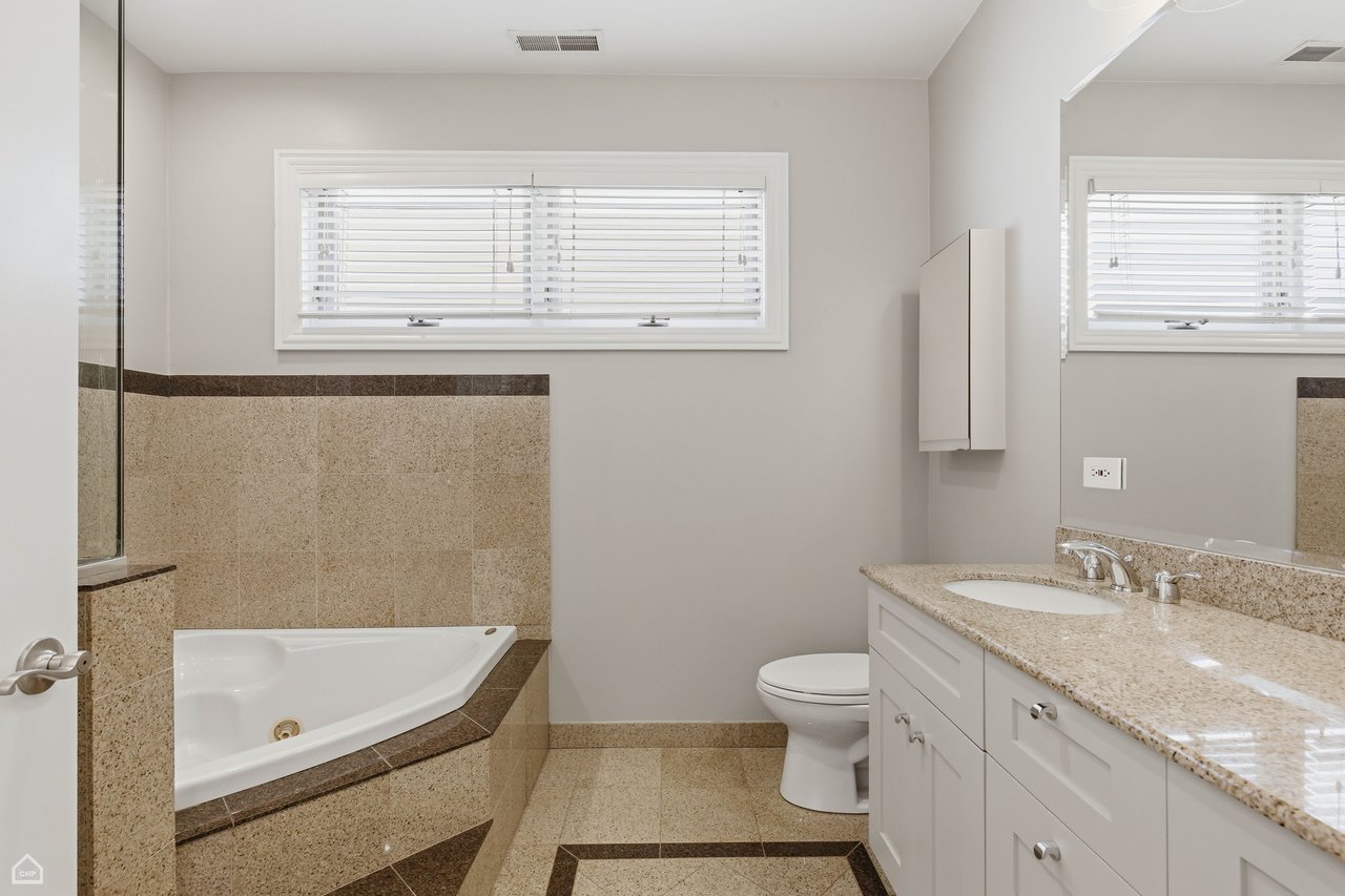 2115 W Superior Street 