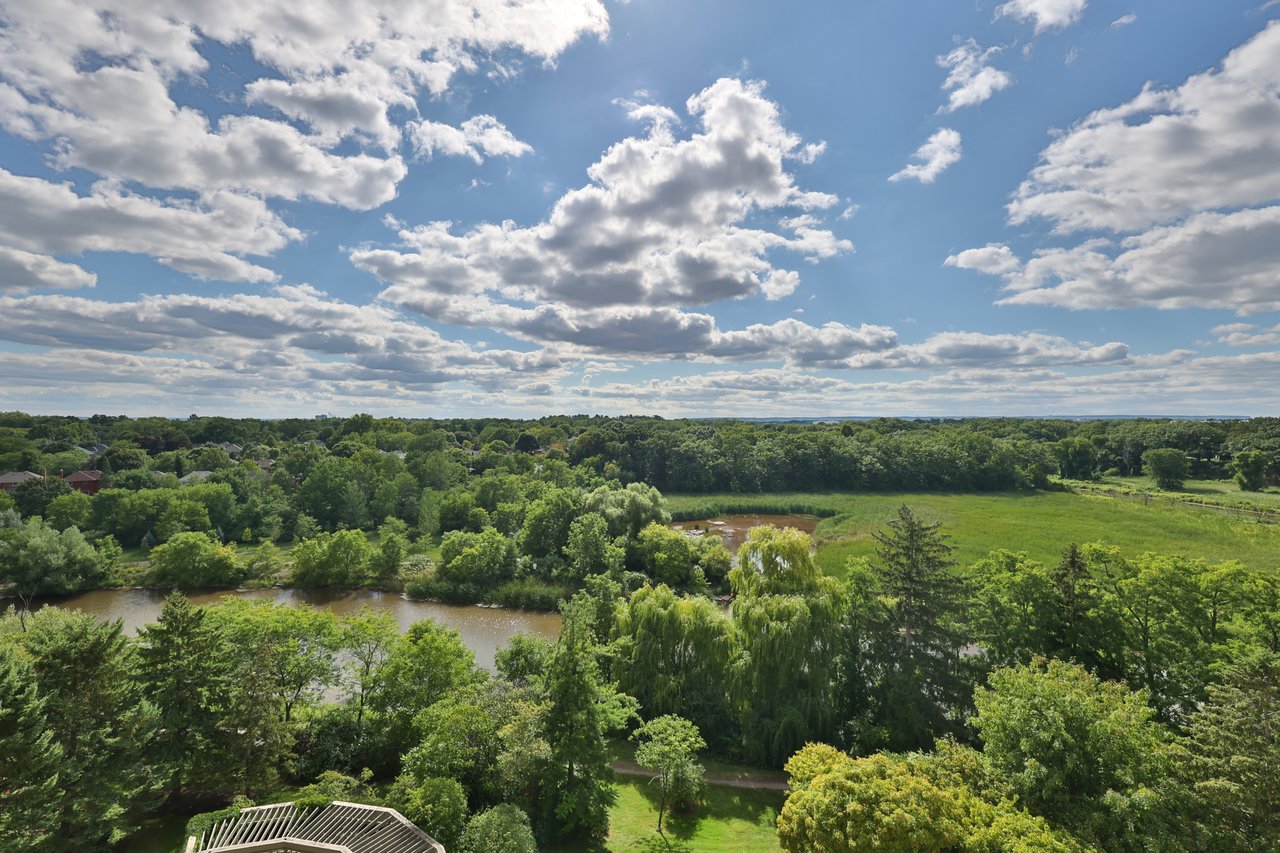 801-2511 Lakeshore Rd W, Oakville