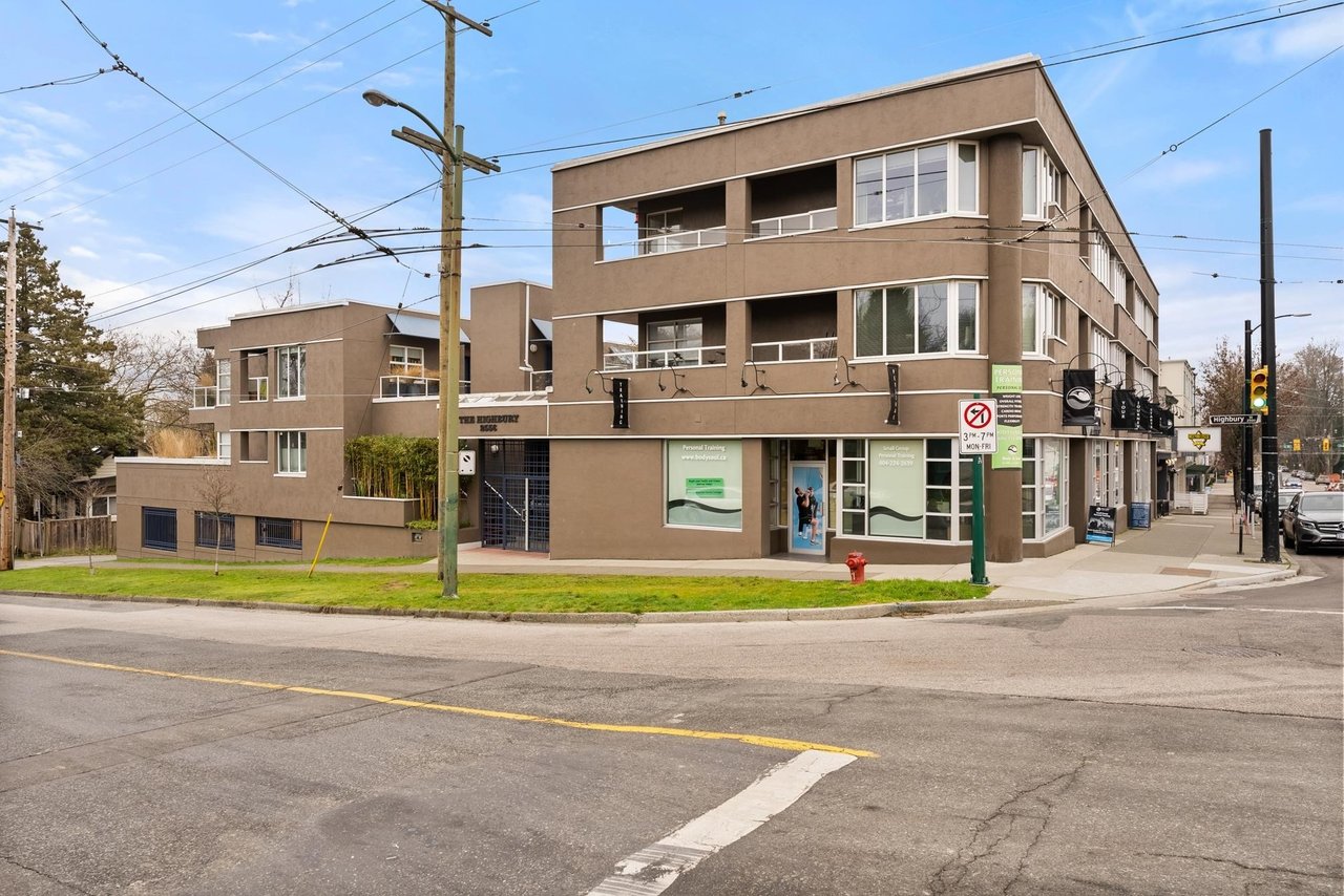 2556 Highbury St, #103