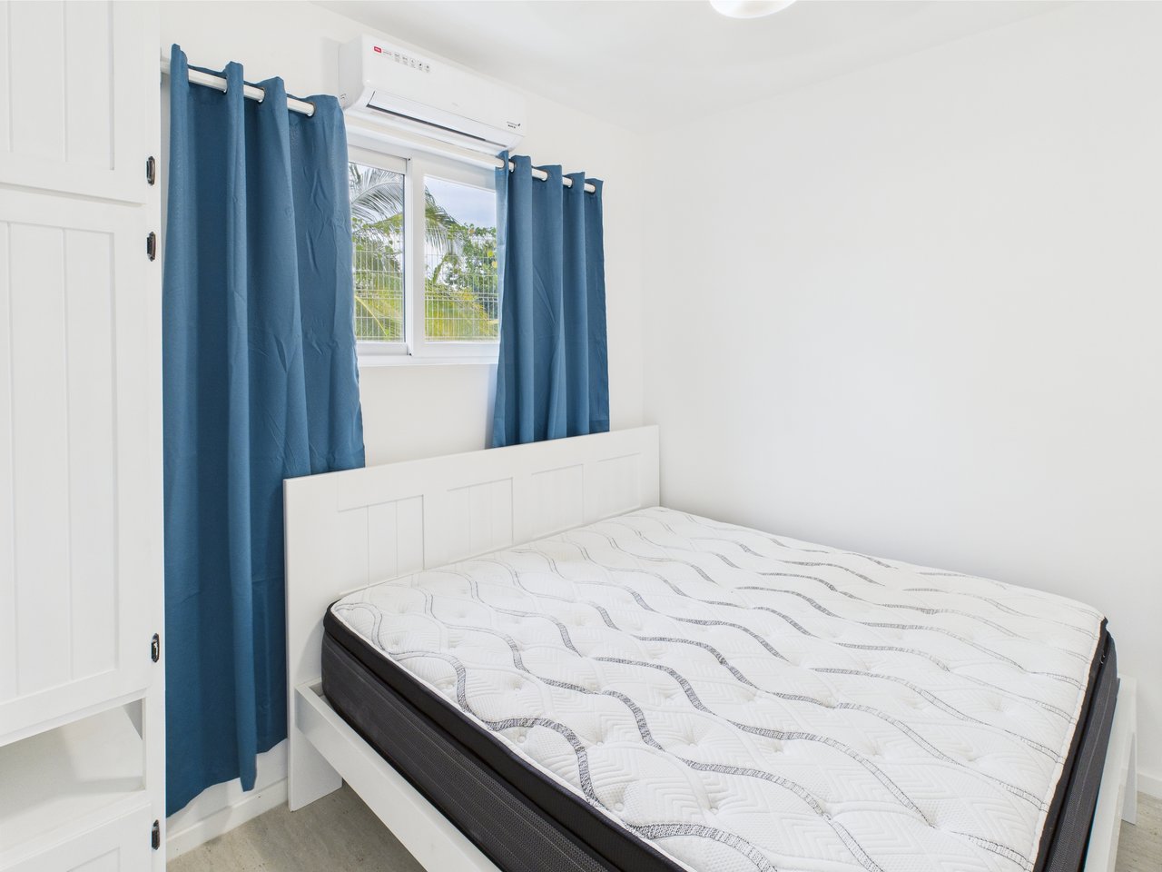 Condo 302, Diamond Apartments