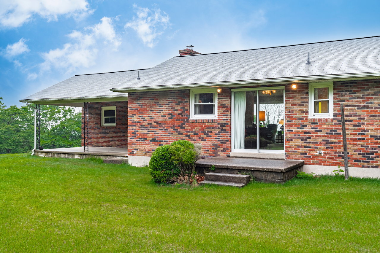 2186 Polk Valley Road