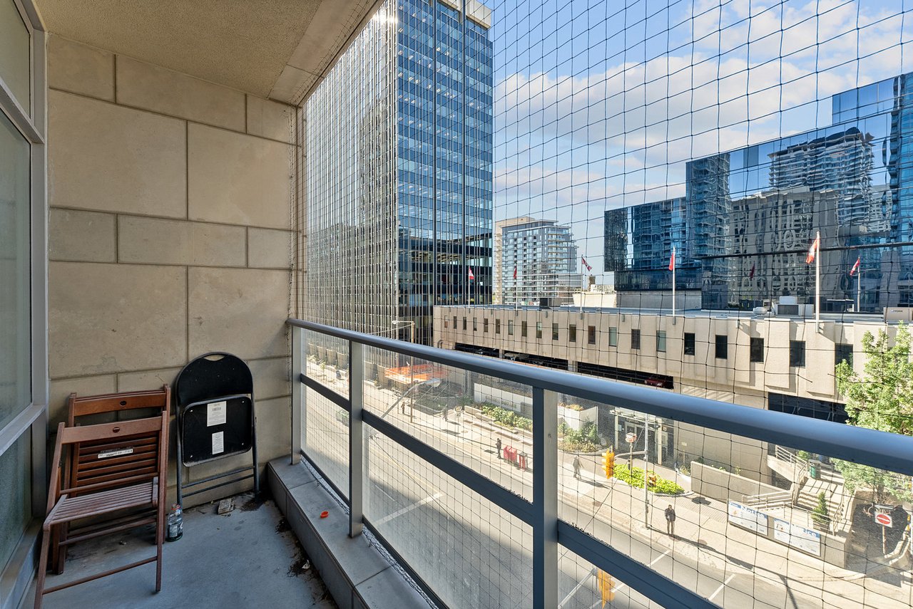 2191 Yonge Street Unit: L7