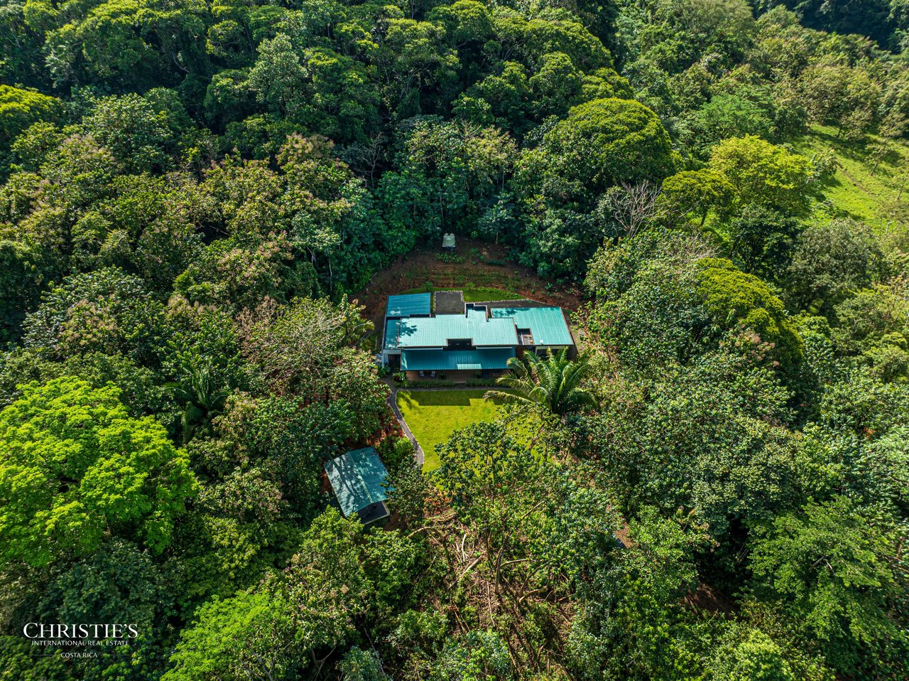 Contemporary Mountain View Villa – 10 Minutes to Playa Dominical