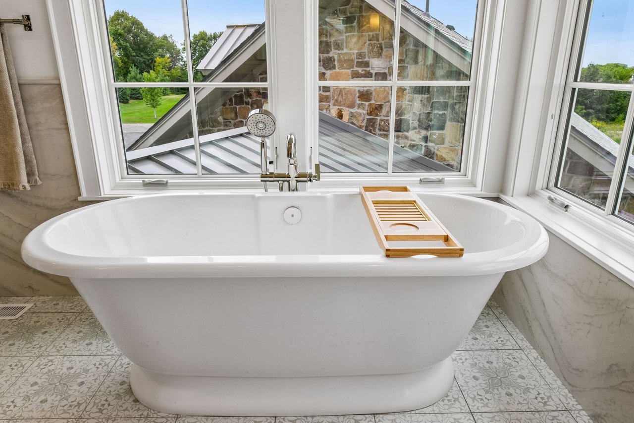 2891 Deer Hill Road, Medina