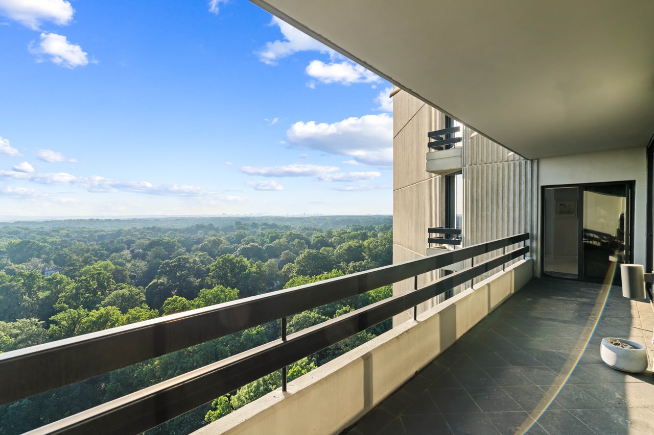 2660 Peachtree Road #24CD