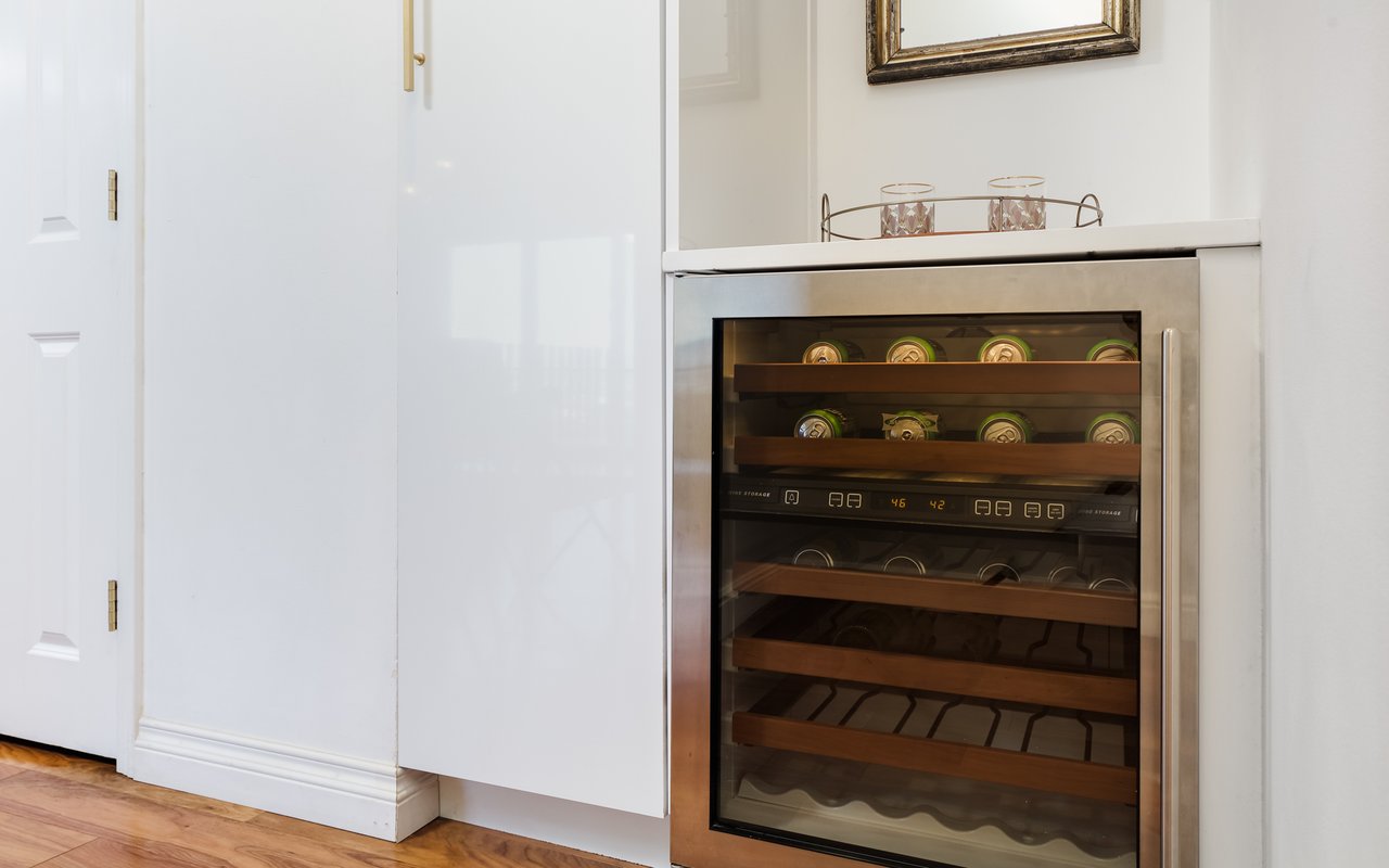 460 S Marion Parkway, 2000