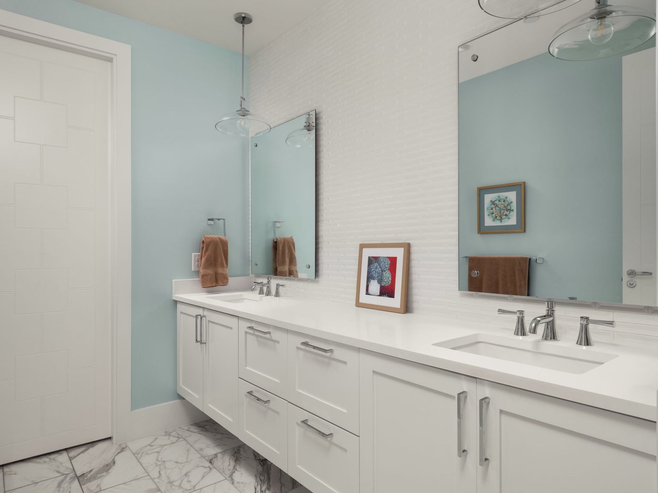 Modern Warmth in the Heart of Tarrytown