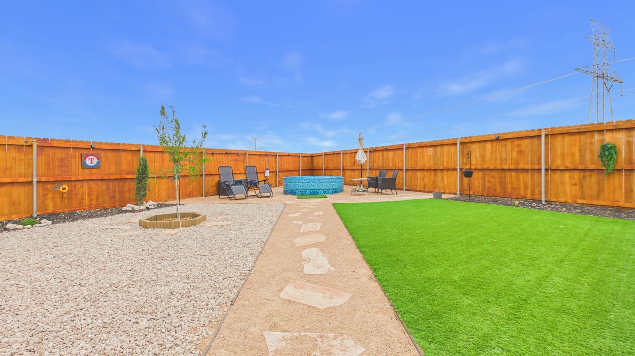 6108 Purtis Creek