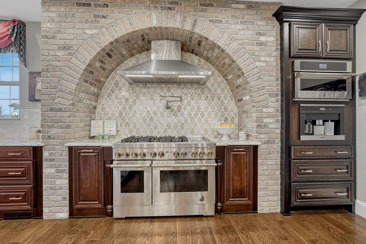 25995 Cave Spring Trail