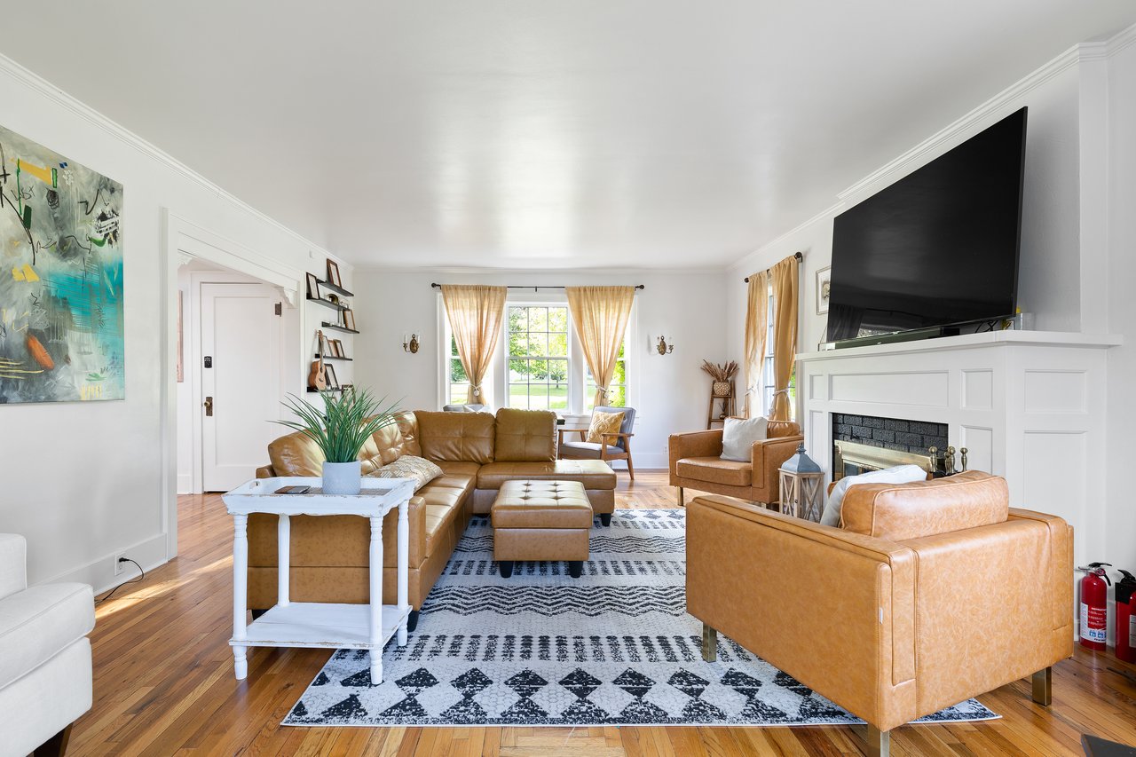 1000 West Boulevard