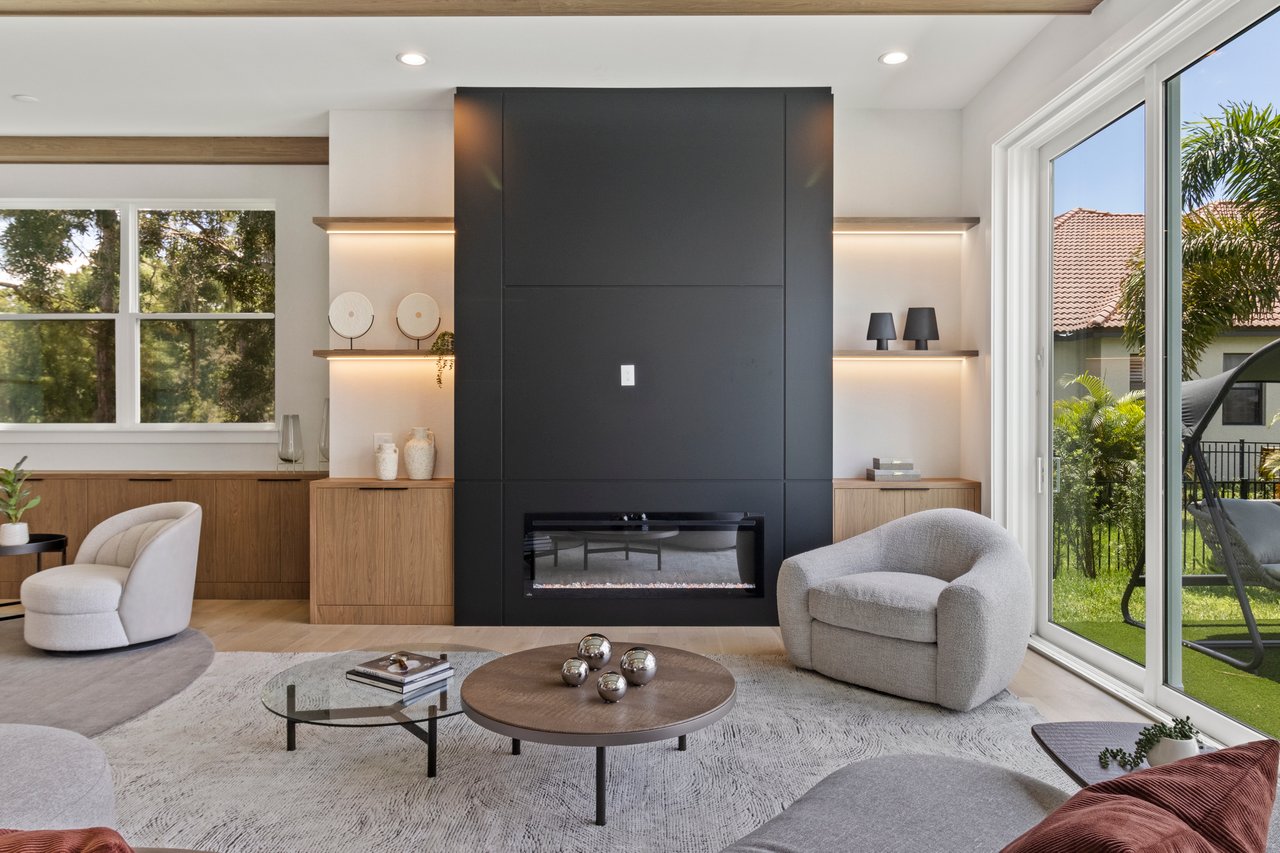 7706 Ficquette Rd- Windermere
