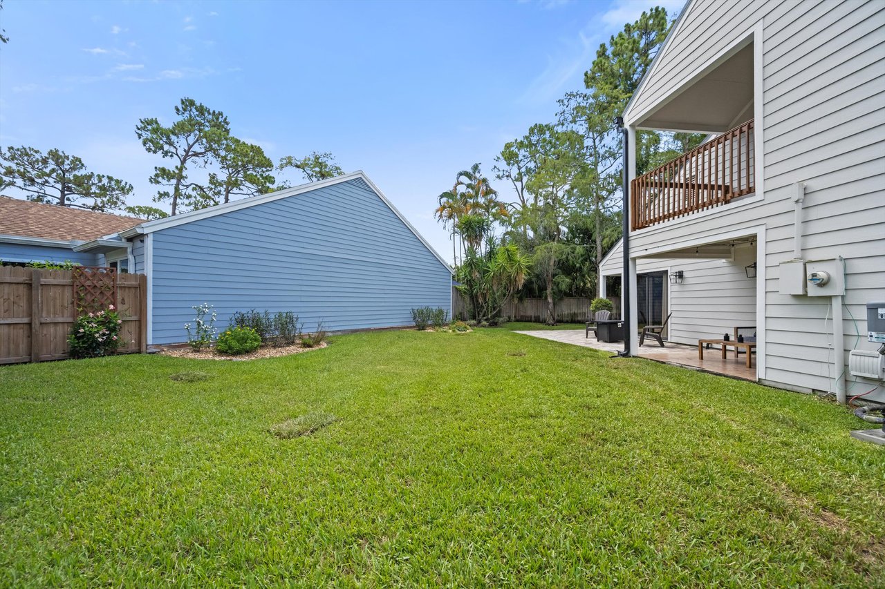 476 Goldenwood Way
