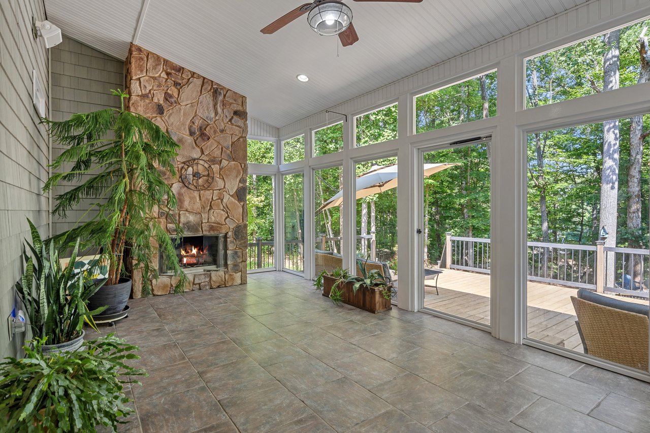 199 Robinson Road