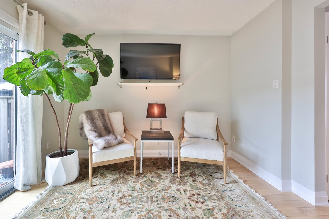 83-1055 Shawnmarr Road, Mississauga