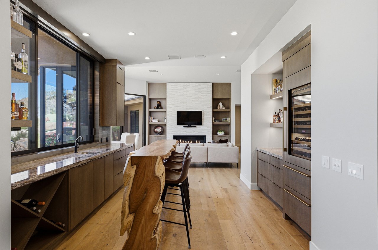 5411 E ROADRUNNER Road