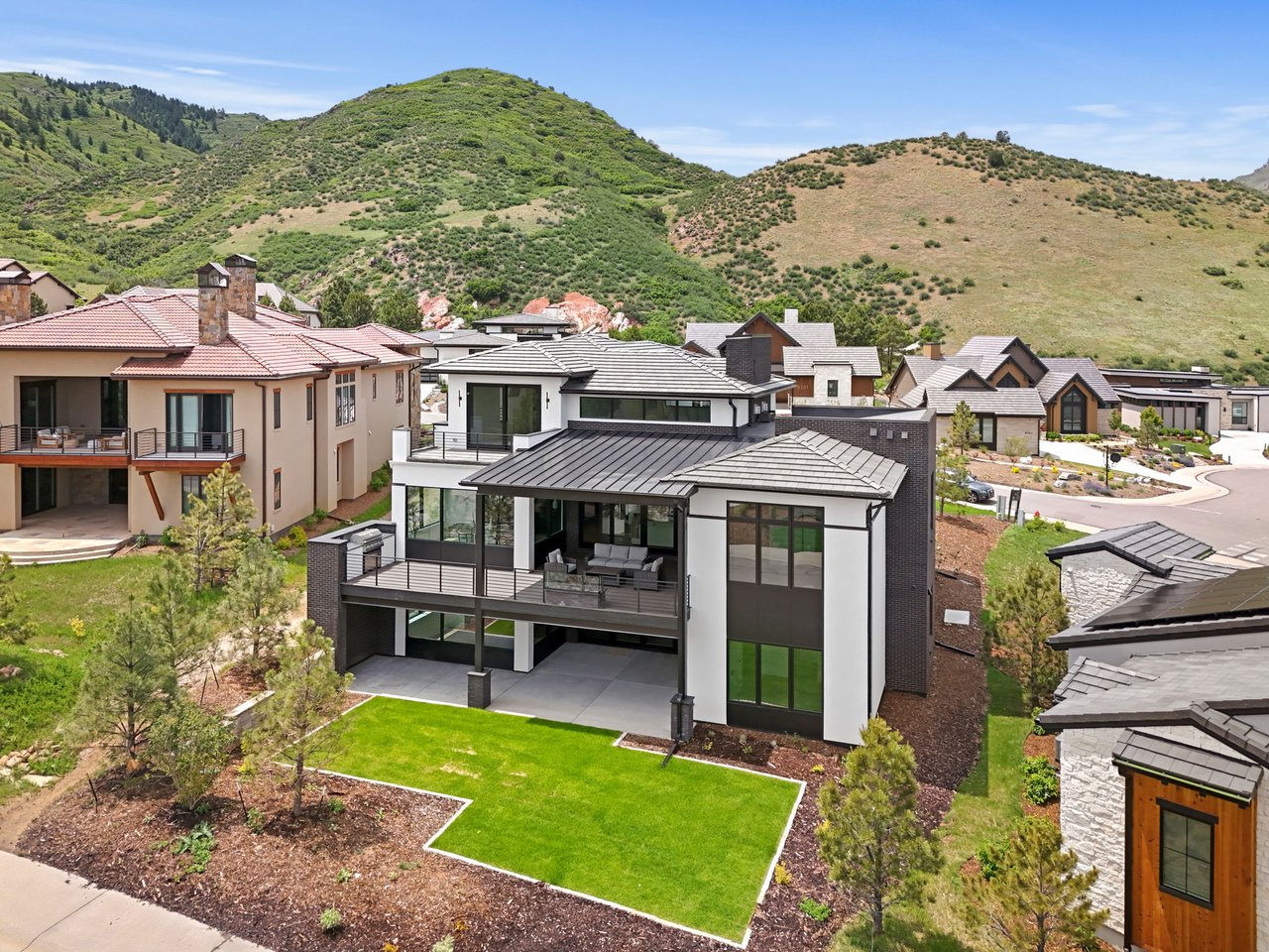 Live Elevated: Custom Luxury in the Heart of Ravenna