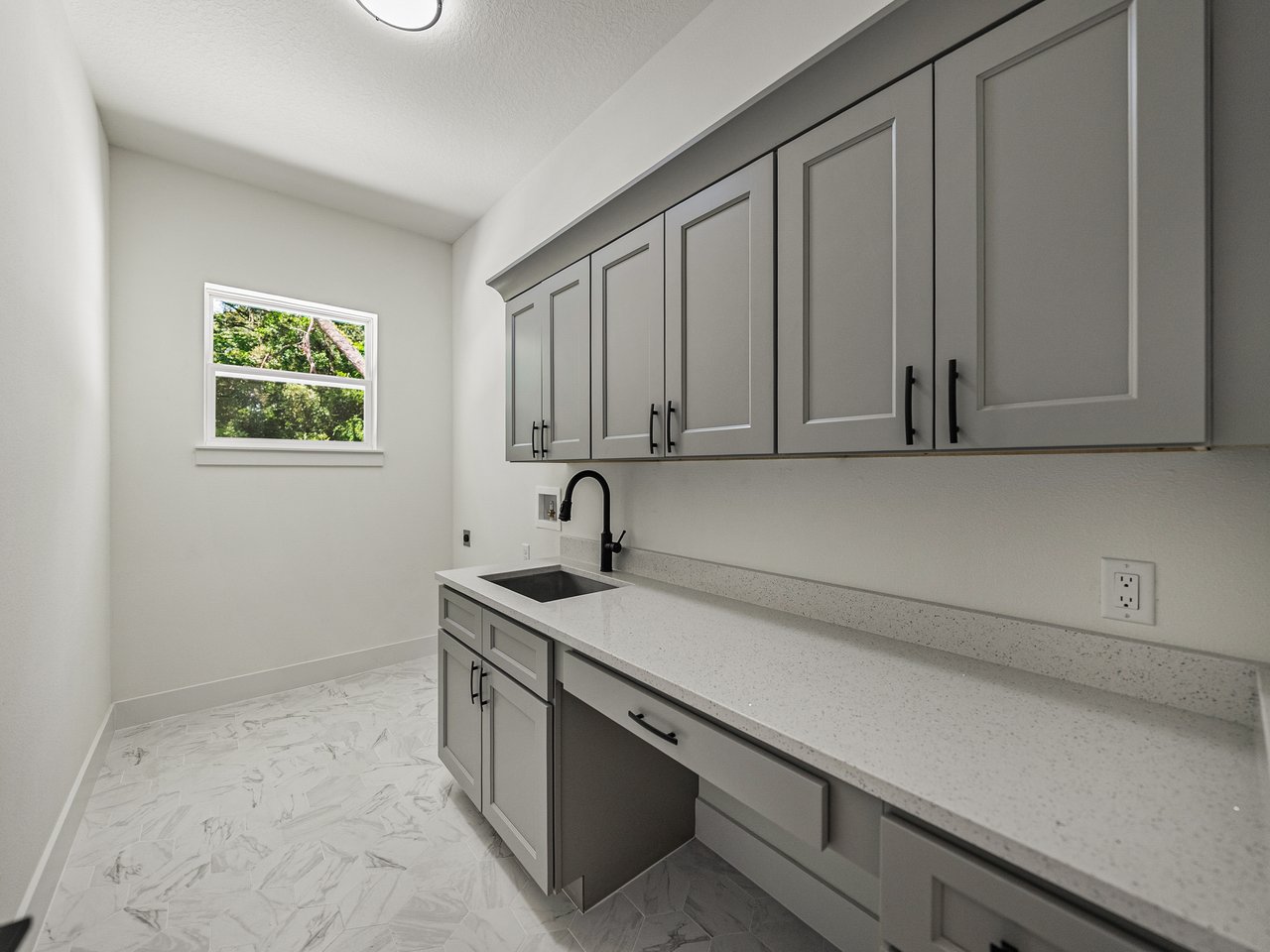 14069 Grandeur Way